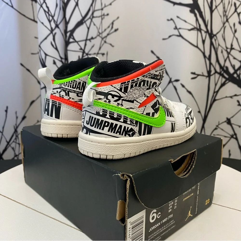 Nike Air Jordan 1 Mid White and Green Graffiti Sneakers kids size 6c - Picture 4 of 14